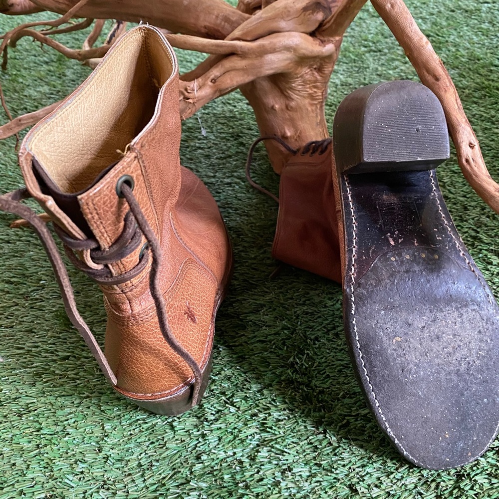 Boots. Frye